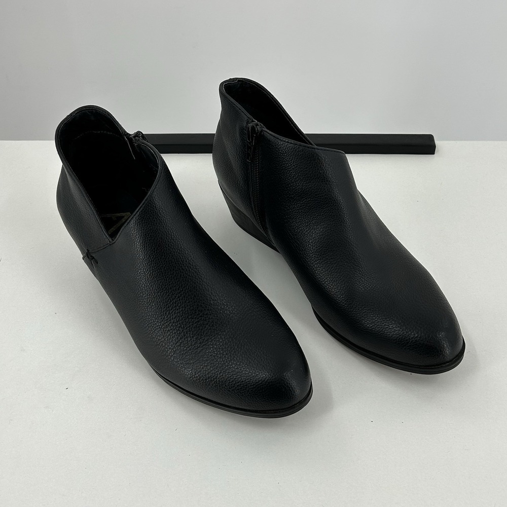 Aerosoles Black Ankle Booties Women's‎ Size 7.5